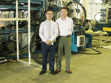 鳳記：重點(diǎn)發(fā)展全電式中空成型機(jī)