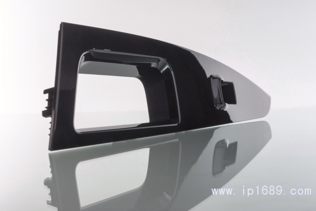 科思創聚合物（中國）有限公司將展示科思創模克本蘭SR60高性能免噴涂汽車內飾材料