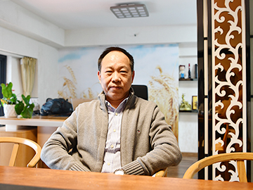 質(zhì)優(yōu)創(chuàng)新機，金湖封邊條片材擠出生產(chǎn)線暢銷海內(nèi)外