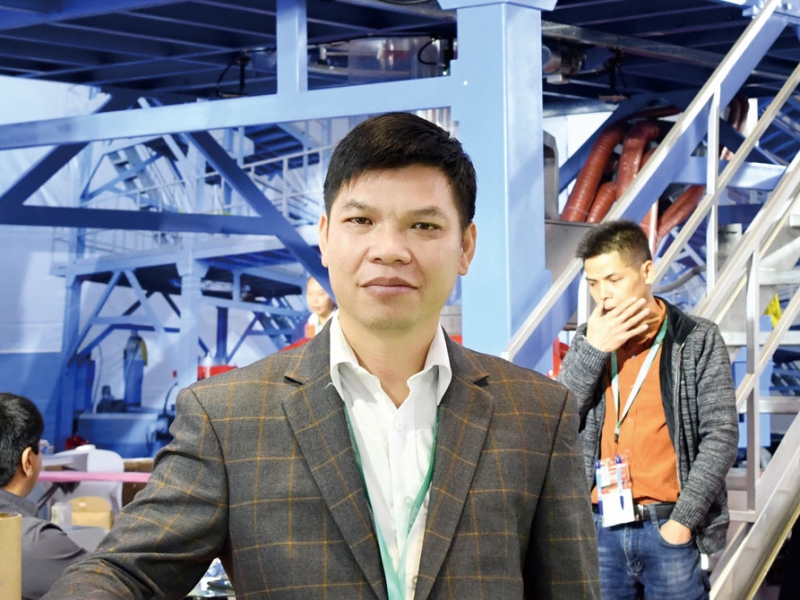 雄球機(jī)械總經(jīng)理陸雄球