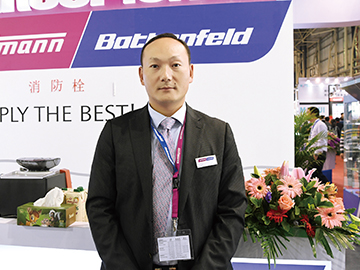 威猛巴頓菲爾：“穩(wěn)中有升”與“變中有望”