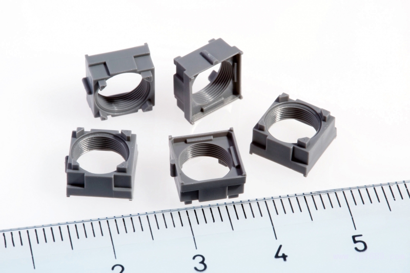 調(diào)焦裝置——擁有內(nèi)螺紋的部件樣品,在一臺MicroPower注塑機上實現(xiàn)了工業(yè)化生產(chǎn)