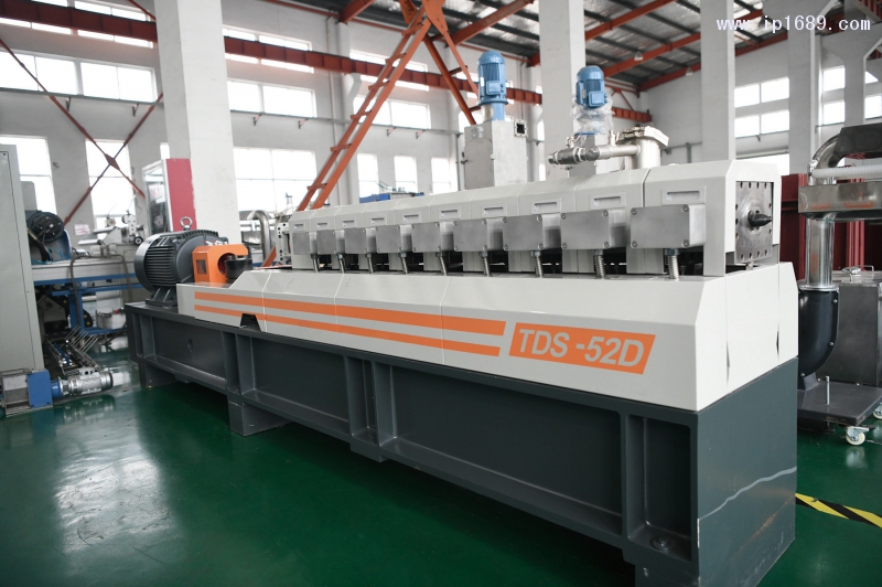 南京諾達鑫業擠出裝備有限公司TDS雙螺桿造粒機 副本