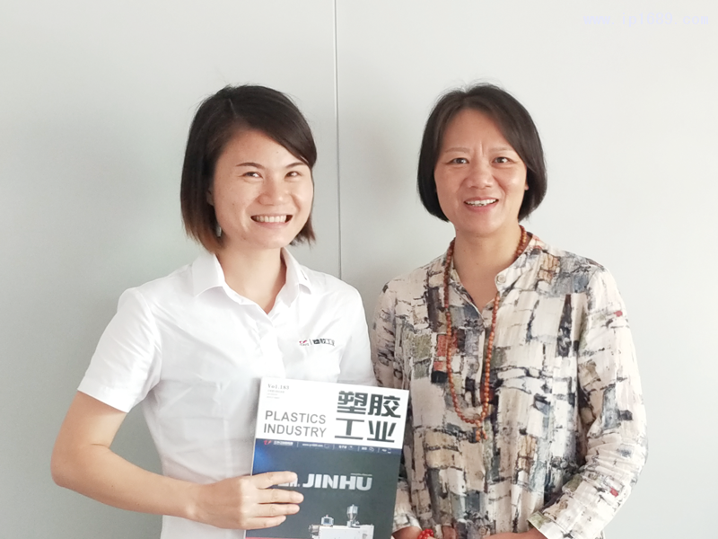 東莞市唯斯達衛浴有限公司副總經理楊珺惠-(右)