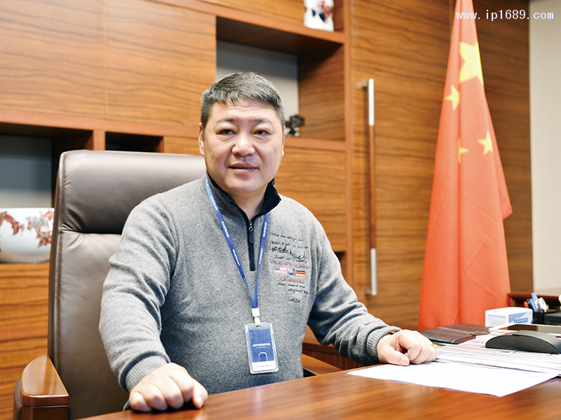 浙江華業塑料機械有限公司董事長夏增富