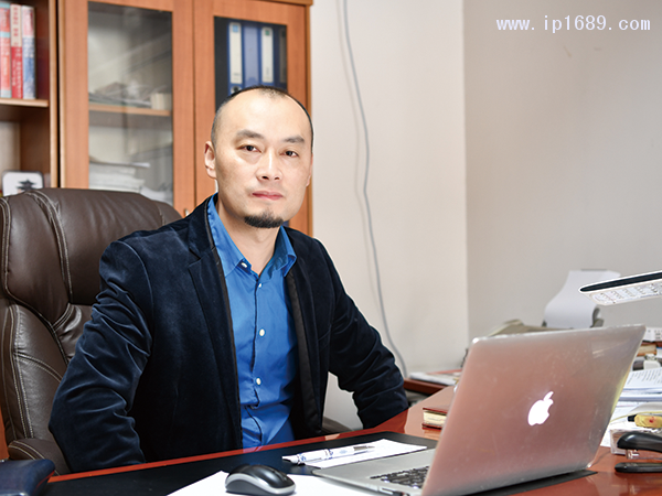 寧波天佳塑料機械有限公司總經理蔣柳波