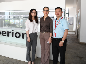 立足行業，扎根行業，服務行業