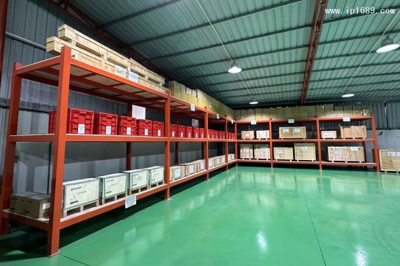 服務中心擁有整機倉、零件倉、客戶試模中心等