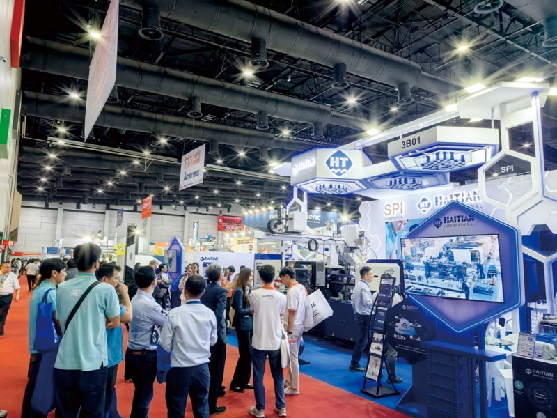 展會現場匯聚了來自全球300余家行業翹楚