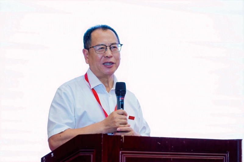 中國塑料加工工業(yè)協(xié)會(huì)理事長王占杰